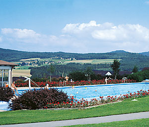 Freibad Grafenwiesen - Wellness-Pension Weiss